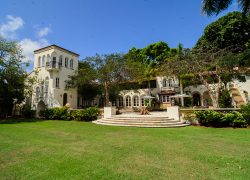 Inside the La Brisa mansion with CBS12 News